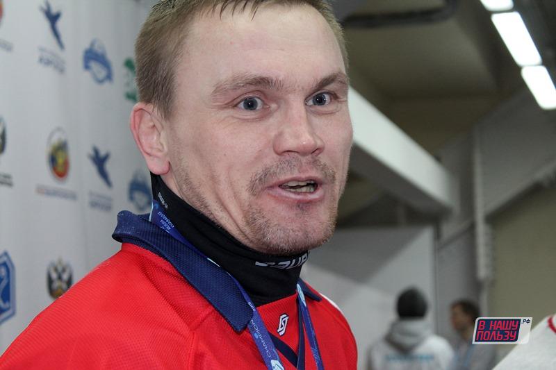 Мы чувствовали как болельщики переживали за нас – Александр Тюкавин tinyurl.com/q2hrw24 #bandyvm2015 #Хабаровск