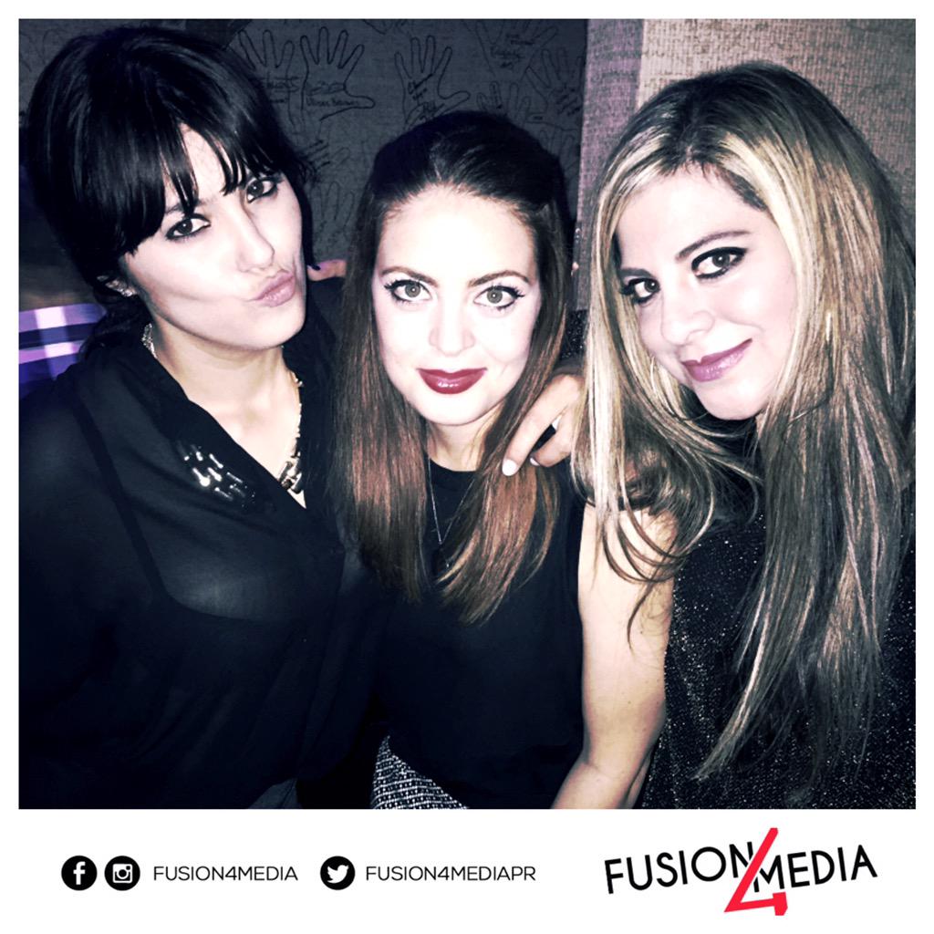 fusion4mediapr's tweet photo. Disfrutando de @Alexisvaldes en @placeof #TheplaceofMiami @LaMarleneMaseda @ClaudiaValdes21 #AlySanchez @VladyGomez http://t.co/xPLTXS8DrE