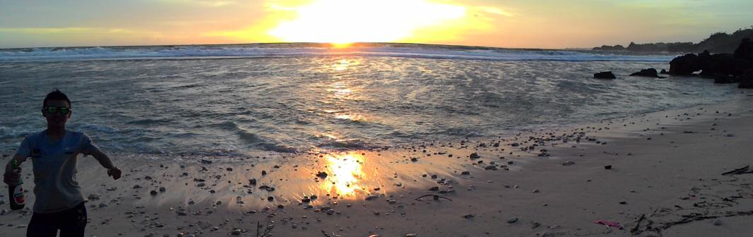 ashari_an's tweet photo. Pesona pantai selatan malang http://t.co/gPyroOeyFU
