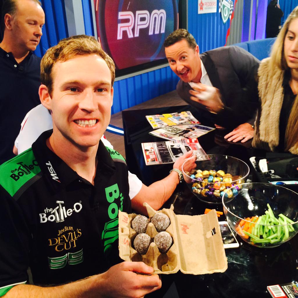 KatePeckme's tweet photo. .I whipped up a batch of๐ฐeggs for @daffidreynolds Nothin but the best 4 our #PaleoPrincess ๐ @MattWhite_TV @RPMonTEN http://t.co/48ZcjSRISs