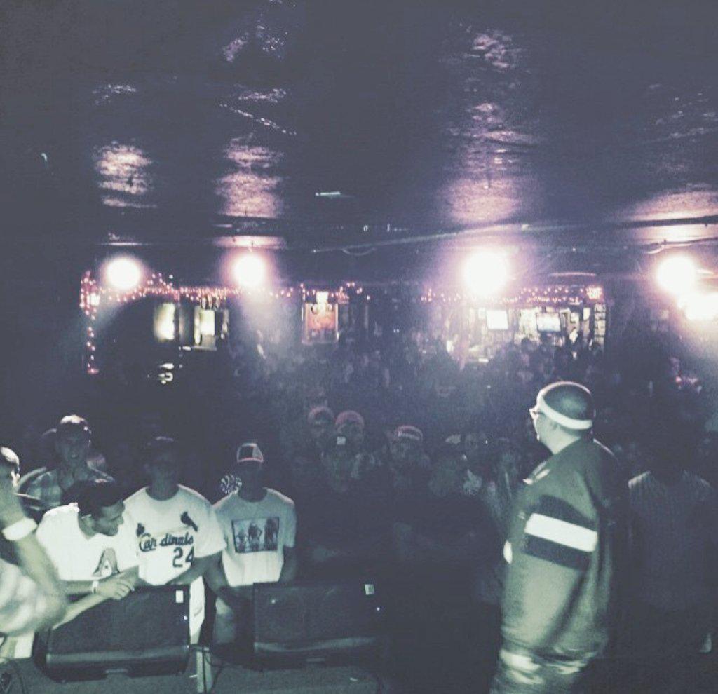 WaxSociety's tweet photo. Thanks for all the love Pub Rock your Awesome and consider yourselves #WaxFam word to Foley! #WaxSide http://t.co/hOB0BWiwdu