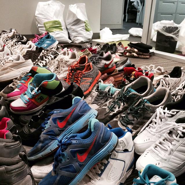 ComplexSneakers's tweet photo. .@shoesforstreets is fighting homelessness by donating a ton of sneakers: http://t.co/D3mNRqtBZb http://t.co/B6wXSAEYh4