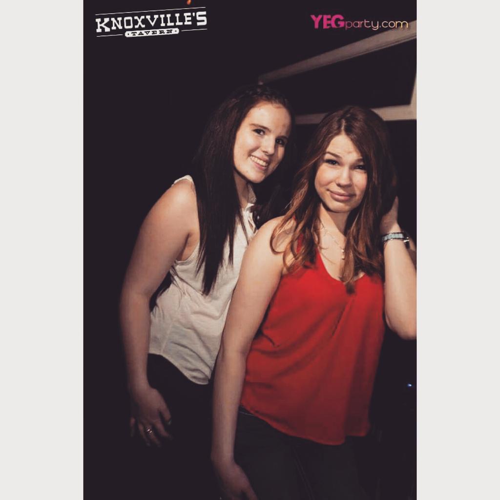 DeeMcDougall's tweet image. Fuck were cute 😍👌 #girlsnightout #knoxvilles #keepitdowntown