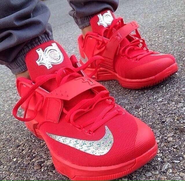 postflykicks's tweet photo. 💦💦💦 http://t.co/FMUKCHDe6d