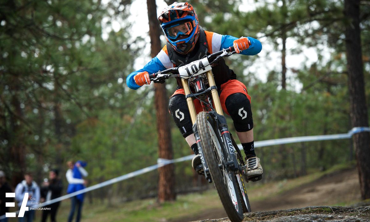 EricAshley's tweet photo. #HubAPalooza and #DoubleDownHoeDown recap on #pinbbike. Check out races in #Spokane #WA #MTB   http://t.co/Jb7KJvuUsD http://t.co/TXOy87SUS6