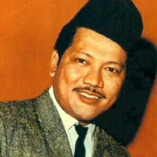 HengkyFals's tweet photo. Masih ingatkah dengan seniman ini http://t.co/WpqYQnFcfW