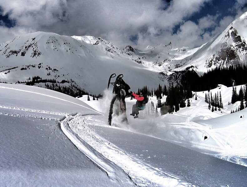 TimDurtschi's tweet photo. When 12 o clock goes wrong #snowmobileproblems http://t.co/waQZfRjUlN
