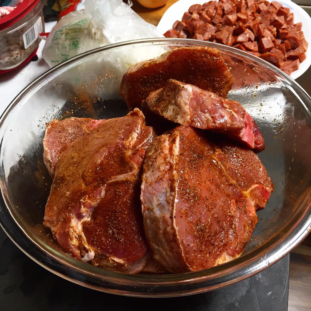 HipHopChef360's tweet photo. #Centercut #PorkChops #Blackened w/my #RedBeans for my @celtics #CelticsVsCavaliers #Eupham #EuphamMultimedia http://t.co/8fIEv7J64j