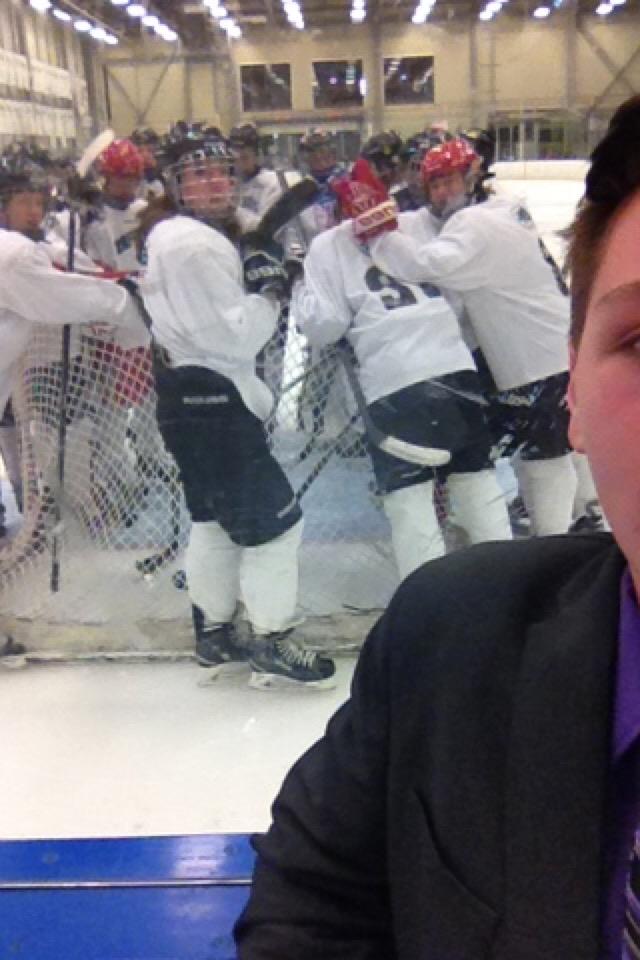 gibbons_lindsay's tweet photo. #saskfirst15  @sask_hockey #injured http://t.co/THxLIAaN0L