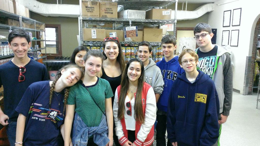 BBYOManhattan's tweet photo. We're sorting food for #Jserve2015! Great day at @wscah and @riversideparkny helping the #uws. http://t.co/pIUo8AlybX