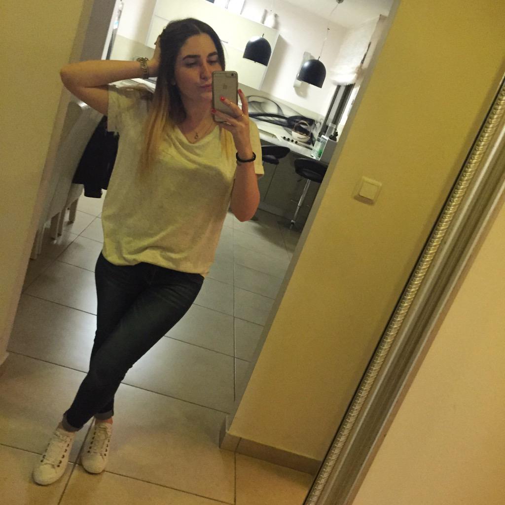 NofarEden's tweet photo. קצת לעדכן פה 😏 http://t.co/HcG9b6fTPb