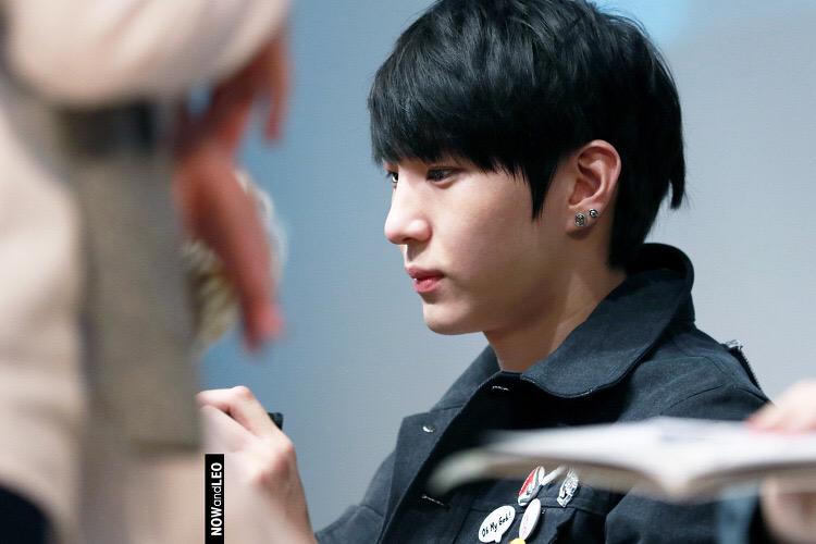 CC-KKZ_UkAAa0oP.jpg:large