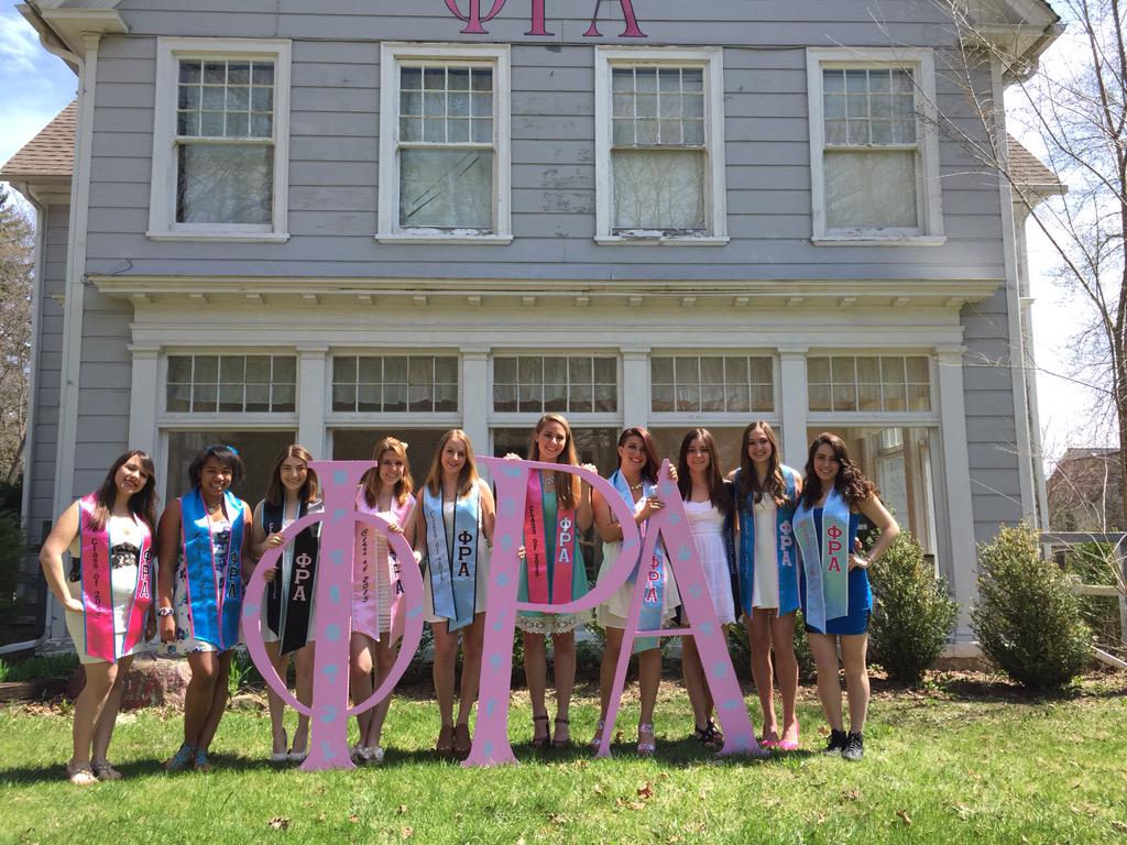 PhiRhoAlpha's tweet photo. Congratulations to our graduating seniors! #proud http://t.co/LEF6dckVfc