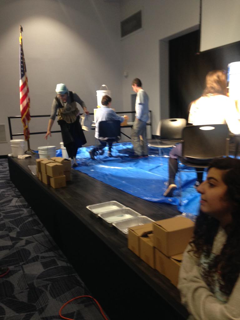 ClevelandJserve's tweet photo. Busy bees at work #JServe2015 http://t.co/TJrHoLCxwR