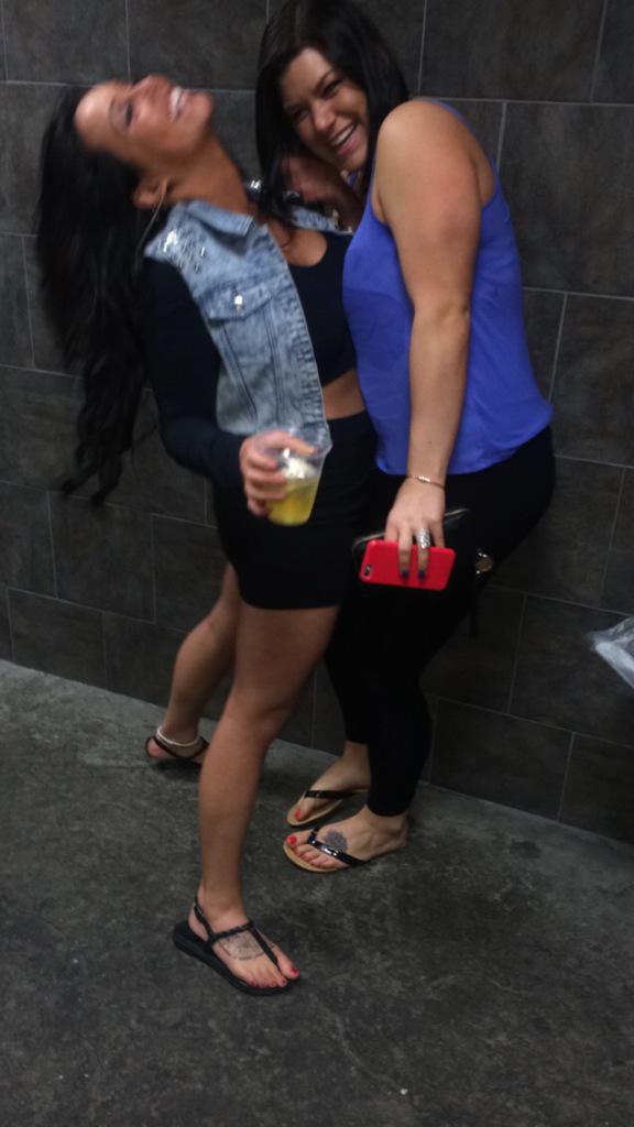 bripic1's tweet photo. Bahahahah look what I found @jillyphaneuf http://t.co/JFHIfH8txl