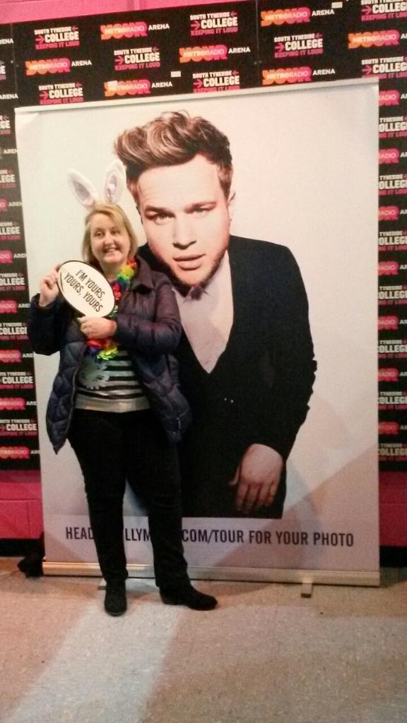 nikknock99's tweet photo. Excited much @ollymurs @pollye043 @metroarenanewcastle http://t.co/puLqH4FR3g