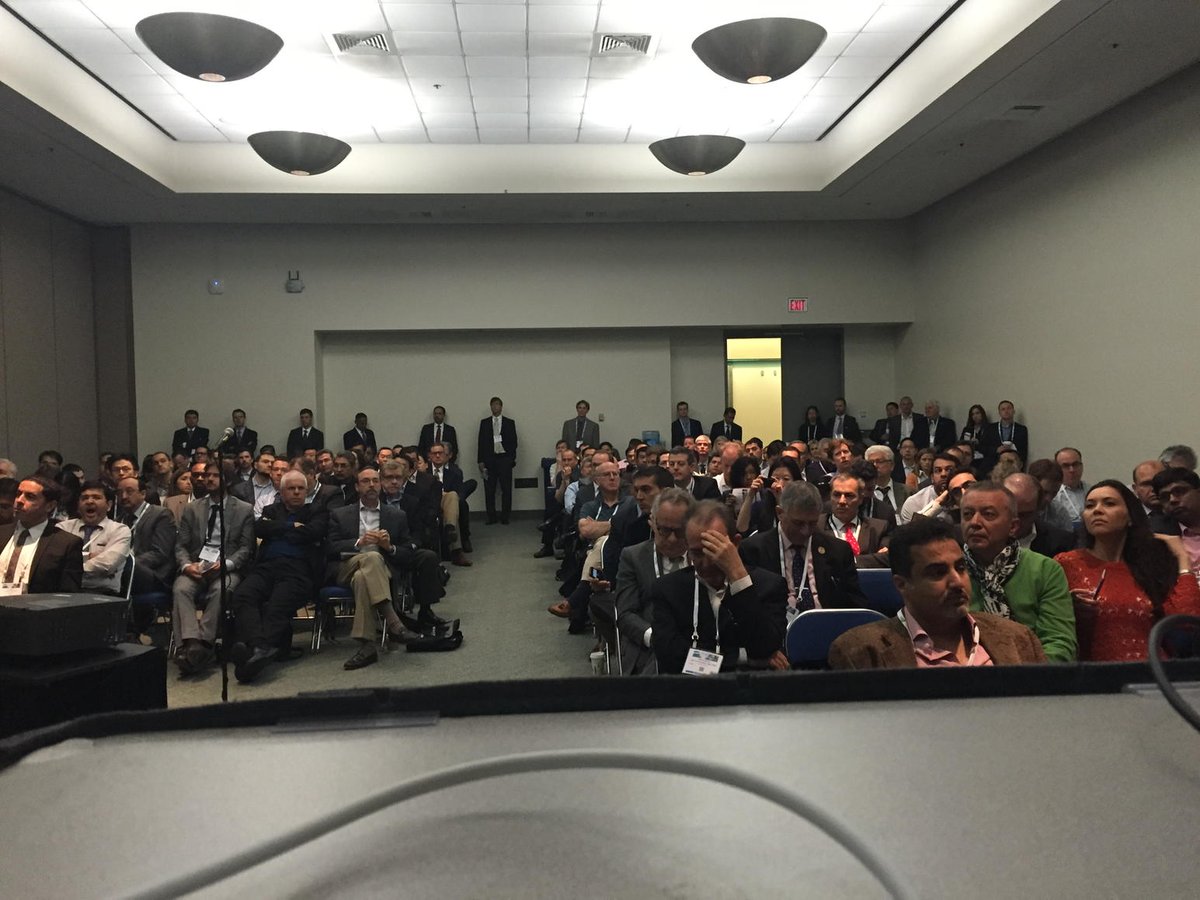 Packed house @ DMEK course ASCRS 2105