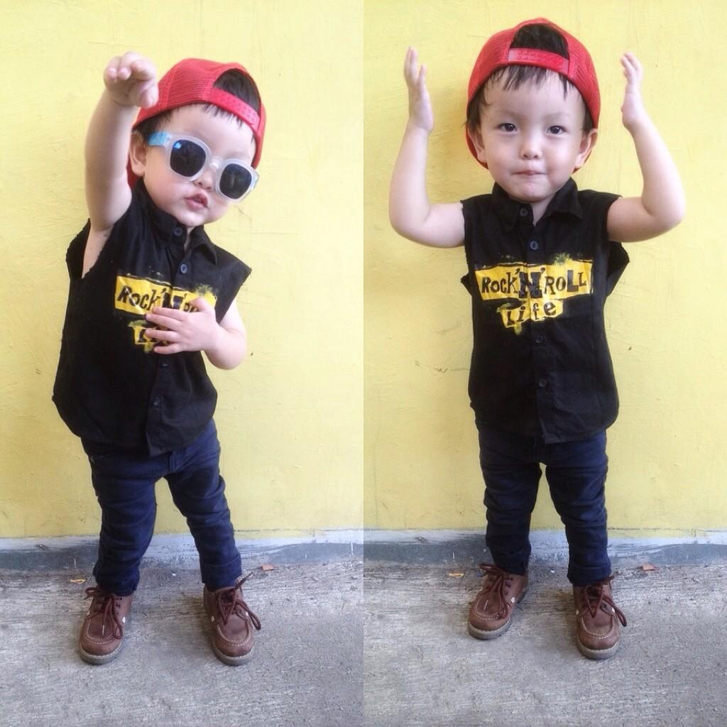 Kesayangan momma, smoga jd Anak yg soleh dan semoga kelak menjadi pendoa buat momma poppa Nya 😘