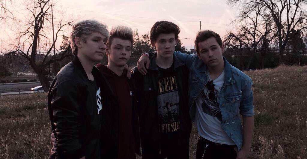 jonesallgdr's tweet photo. 😋 http://t.co/cyiUMRk2rH