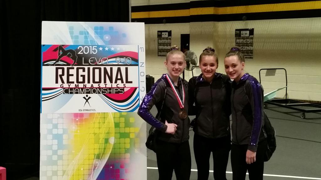 lacey_piekarski's tweet photo. so proud of my teammates for killing it today!!!!! #westernsbound http://t.co/fzyCDVDGdk