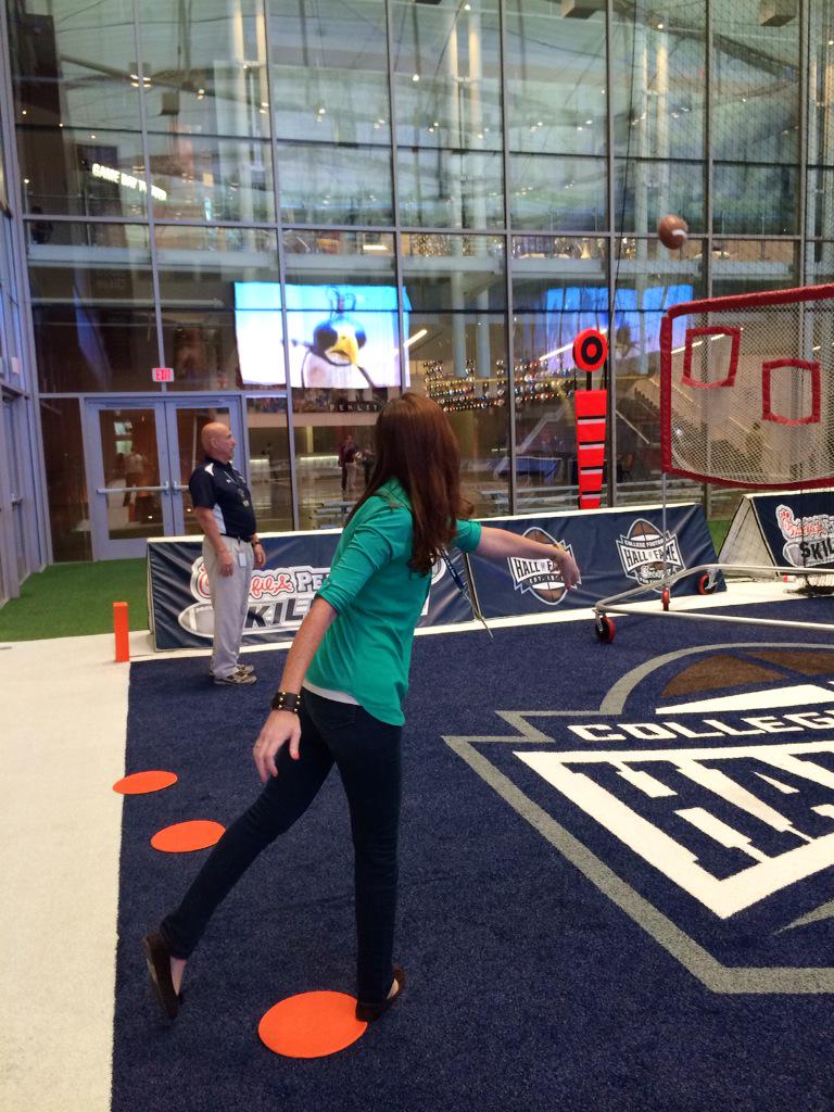 jodieTVnews's tweet photo. First time at the College Football Hall of Fame... So much fun! Check out my throw!  @cfbhall #wsbtv #ATLMuseumWeek http://t.co/bTynXIrJeg