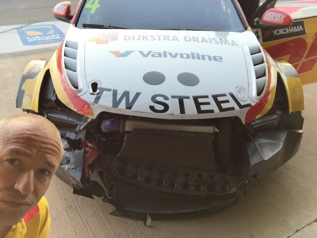 TomCoronel's tweet image. My crashed car pictures from today DRAMA with #norbertMichelisz in first corner got hit from behind 😢😢😢😢