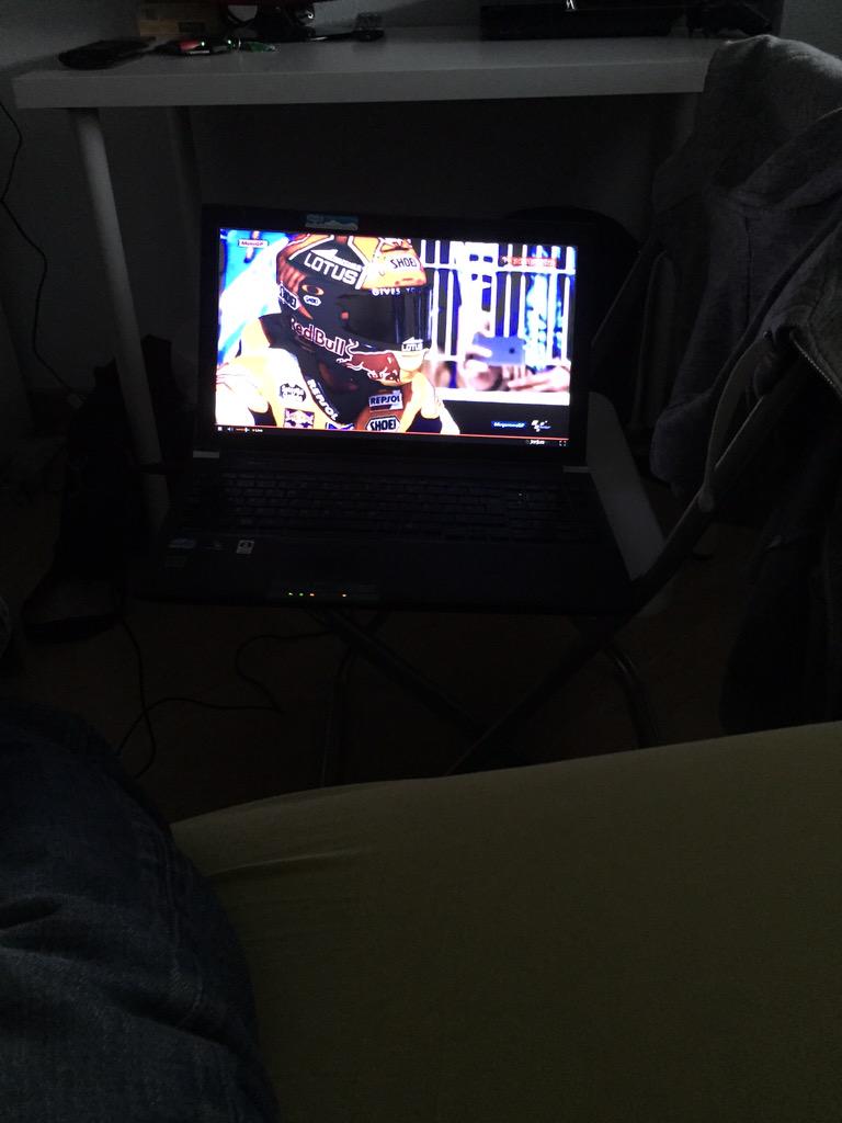 vic_niet's tweet photo. La mejor manera de termina la tardes #MotoGP http://t.co/Q22DFRQFY6
