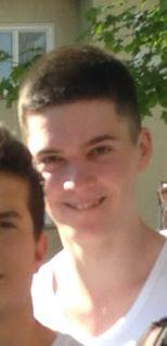 OlekAlexander's tweet photo. Dat look when bae txts u she's home alone and horny http://t.co/UevN18Haxv
