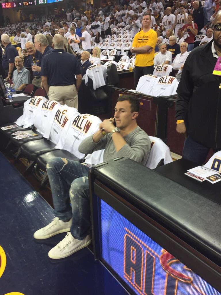 NationCLE's tweet photo. Johnny Manziel is courtside http://t.co/QKE7y7dEVl
