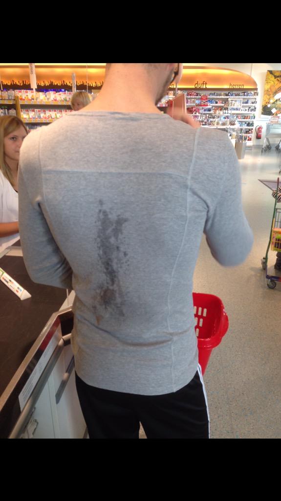 MerTornister's tweet photo. Omg what a sweaty day #part2 http://t.co/Wwv40s6ats