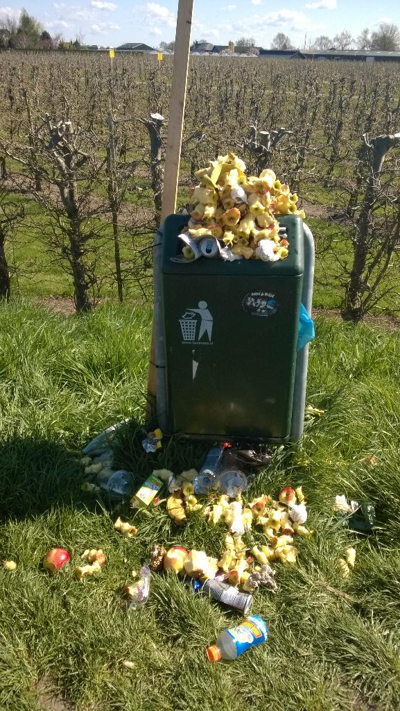 #bloesemtocht #rodekruis en appeljes eten heeel veel <a href="/Kanzi_Appel/">Kanzi Appel</a> appeltjes eten