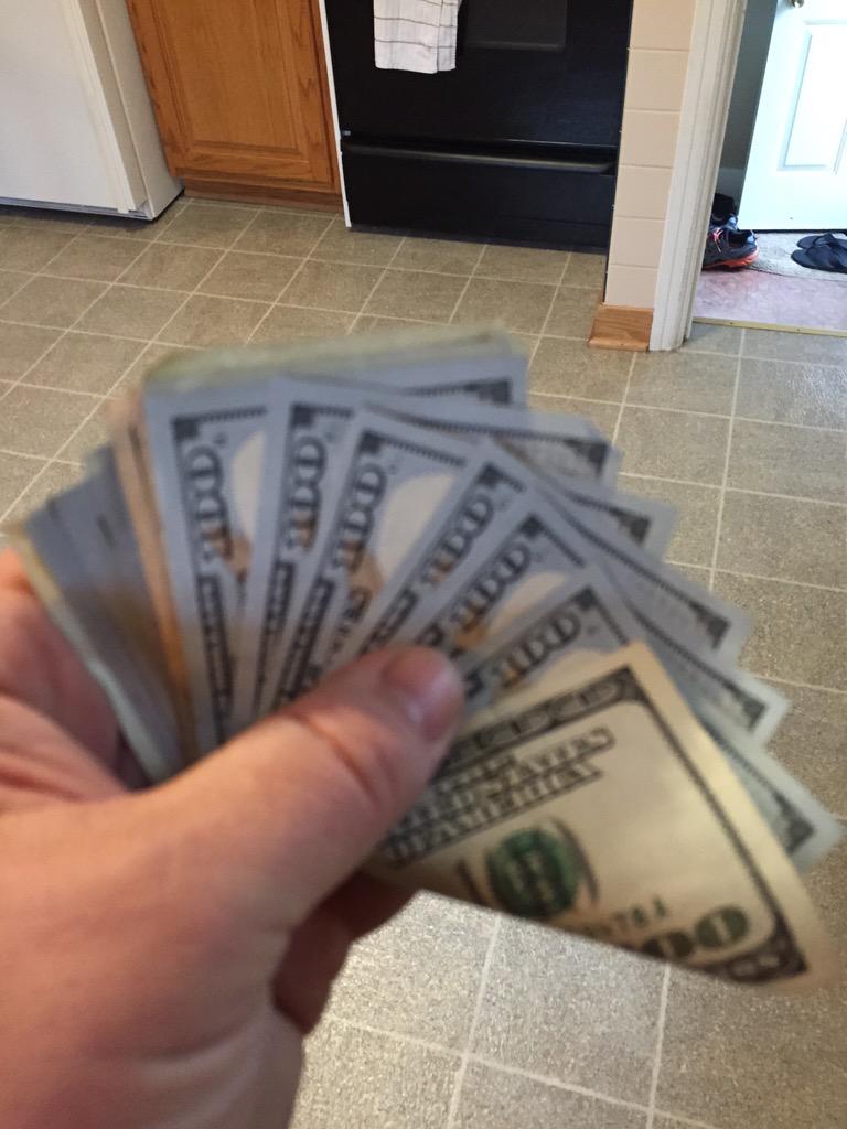 bjhill74's tweet photo. Left for WC at 11am to fetch our golf cart to sell.It is now 3pm and it is sold cash in hand. @ScottPete3261 #bjrules http://t.co/ptIvg7A9gB