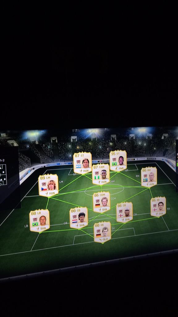 danielmackay14's tweet photo. Just came up against this team!! @MattHDGamer http://t.co/r1D0na8WYU