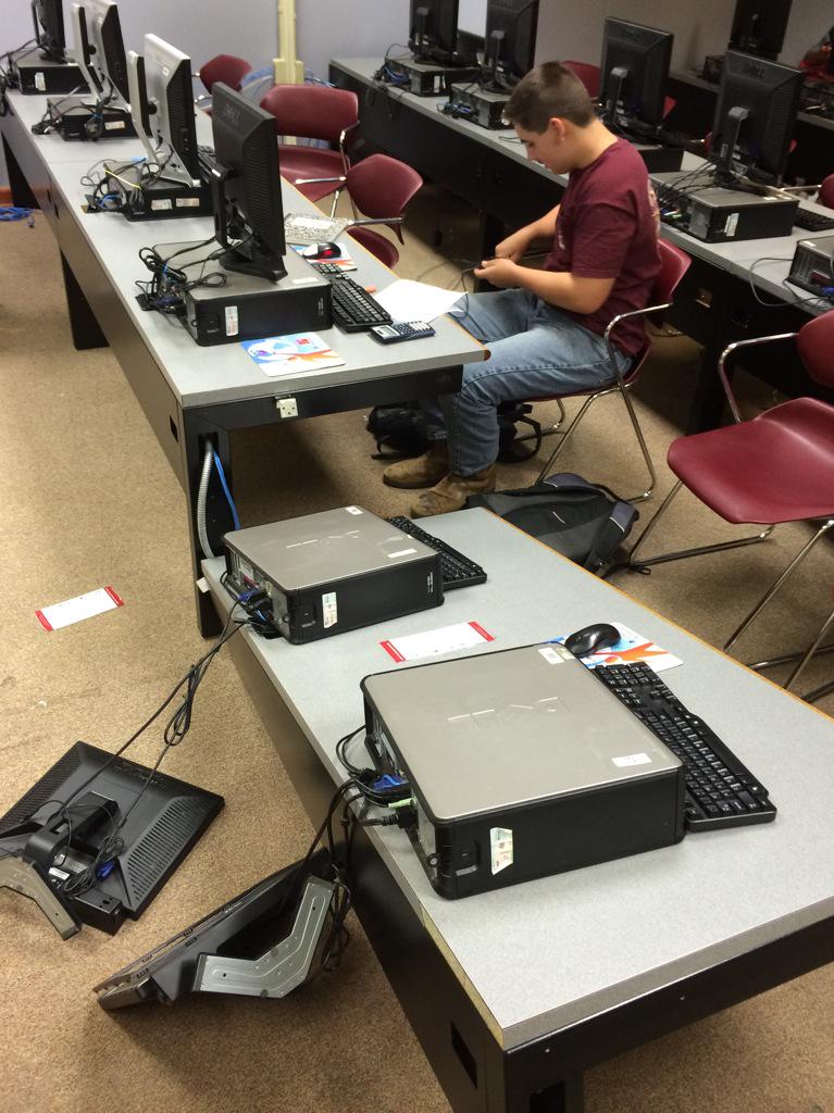 LibrarySVHS's tweet photo. 19-yr-old lab table collapsed this AM. Thankfully no students harmed. Need school library funding. #overdue SB179 http://t.co/VNe91EmaN3