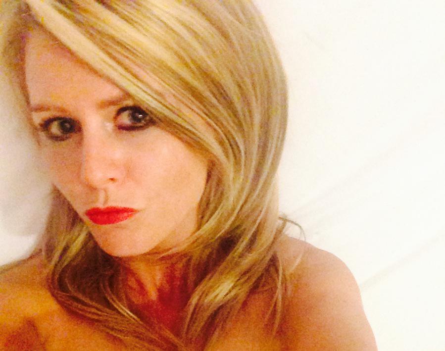 tracey2bling's tweet photo. #poser http://t.co/bzJXoSPeYA