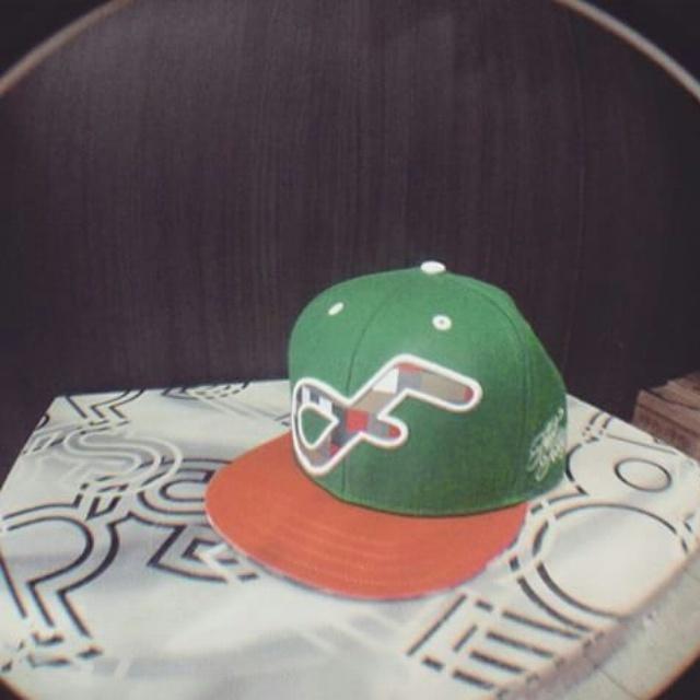 FlatFittyVe's tweet photo. Donde sea luce bien. #Flatfittyve http://t.co/P1P3otayui