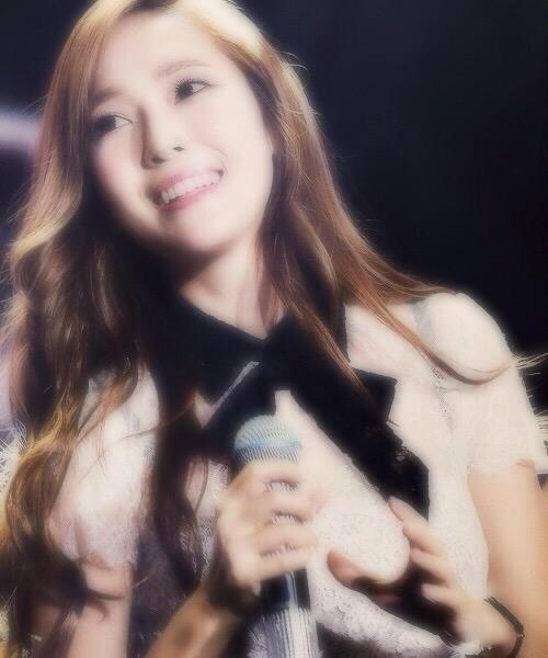 snsd_nine_'s tweet photo. #AlwaysWithJessica
#Happy27thJessica
#IcePrincessDay
Jessica センイルチュッカヘ♡
生まれてきてくれて
本当にありがとう。 http://t.co/dXTr6OdeiP