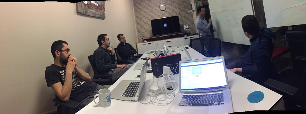 T2Hackathon's tweet photo. Bu grup TM Forum konusuyor!! http://t.co/PrfqhAbIBy