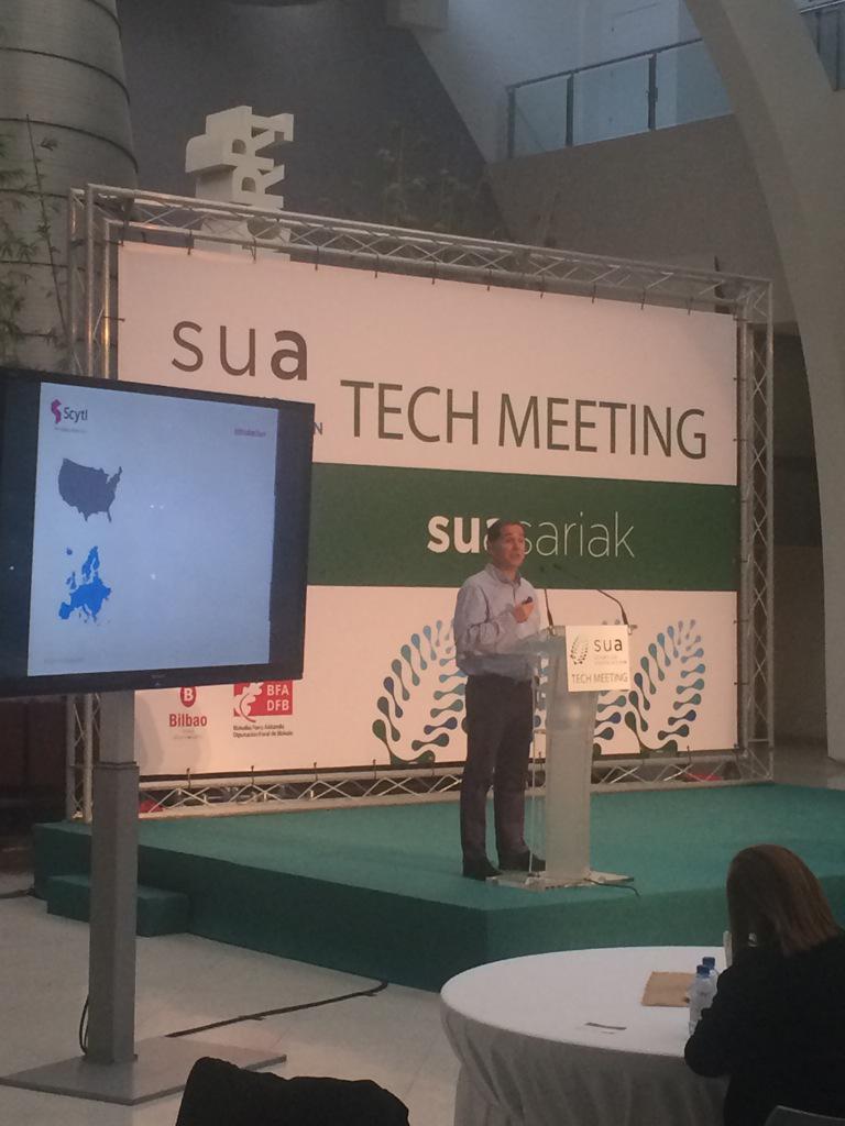 suadigital's tweet photo. @Scytl_SA Mikel Irizar , en #SUAsariak exponiendo su proyecto un lujo! http://t.co/bbMnLEbo3j