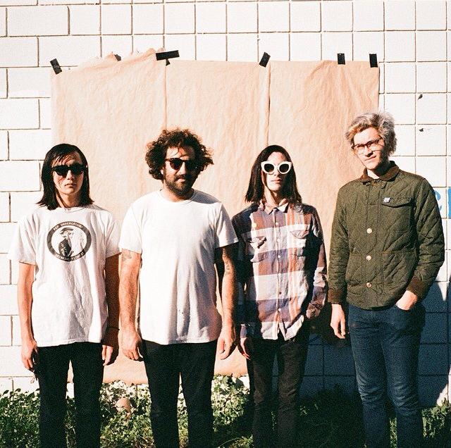 Excellent indie-garage summer churner from LA's Froth "Postcard Radio"...
vimeo.com/123911714