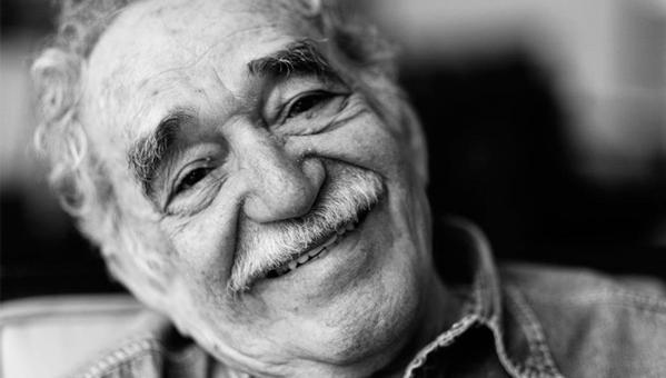 unutulmazhaber's tweet photo. "Ne kadar yaşayabileceğini biliyor musun? O halde sarıl sevdiğine son nefesin gibi.." 

/Marquez/ http://t.co/hlitF3RMI3
