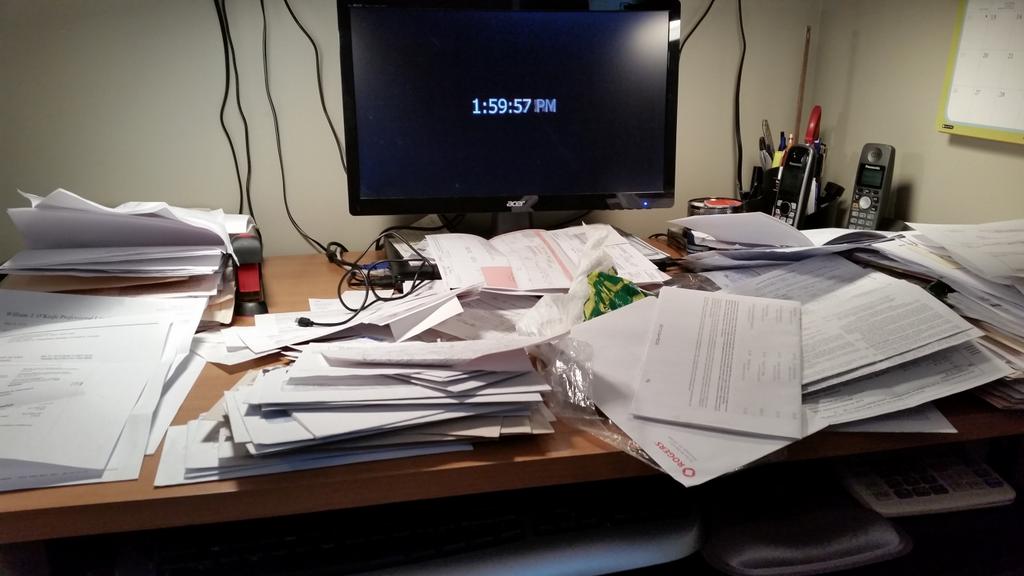 jackie_devilla's tweet photo. Happy tax season. Be kind to your accountant. #noenvelopes #April30 http://t.co/ioBI48mEUJ