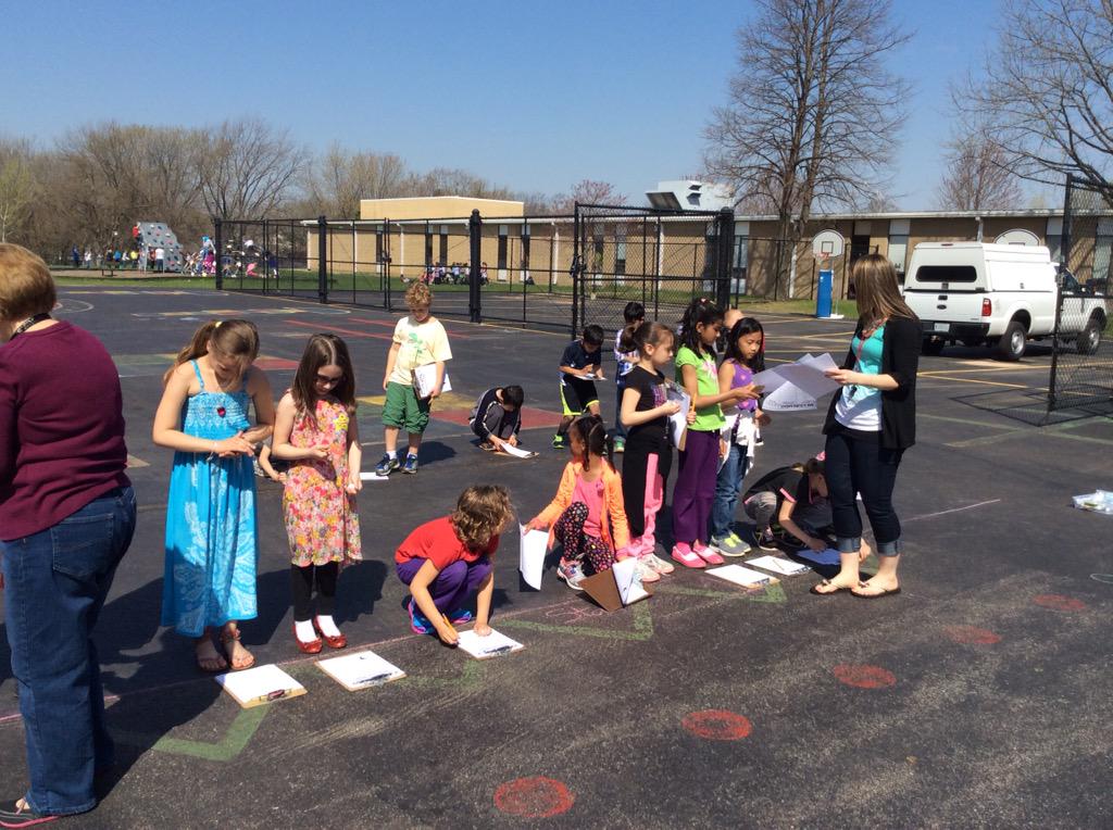KimPicone2's tweet photo. Measurement Olympics in second grade!#d60learns http://t.co/w14limaiHN
