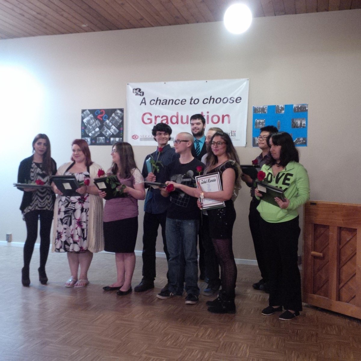 LindaReimerTrAg's tweet photo. So pleased to celebrate graduation with #Intake29 #ChancetoChoose @douglashornemla @SUCCESSCanada Congratulations all http://t.co/npnQ9dtWVl