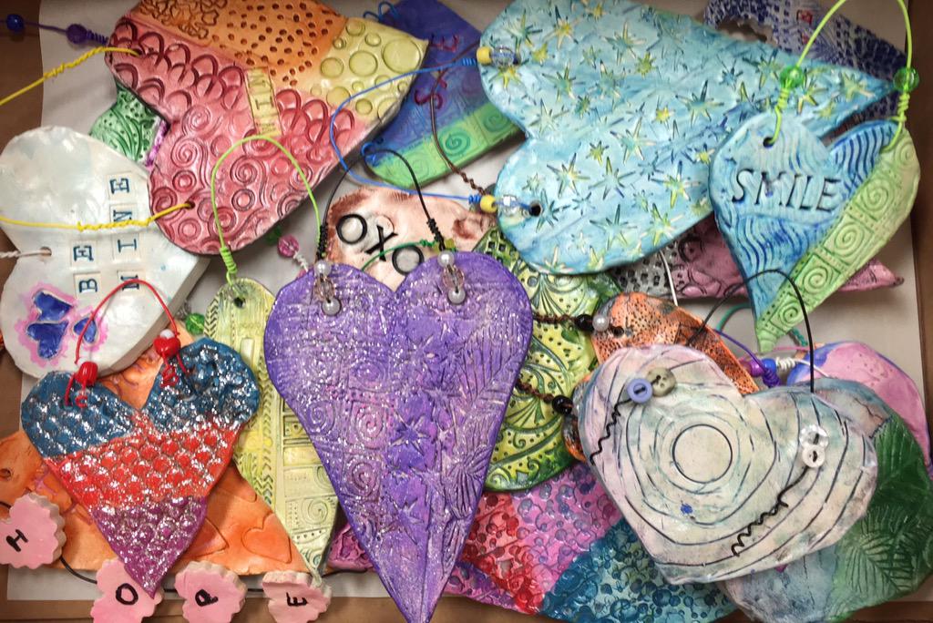dpbrown99's tweet photo. Hope is in Our Hearts! Relay for Life 2015! Visit the SAE tent and take home heart art for a donation. #SweetAppleES http://t.co/R8pPG61QQz
