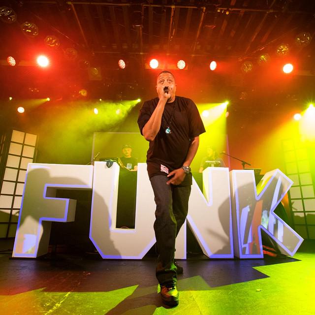 hushconcerts's tweet photo. TONIGHT #HUSHlaunch @mezzanineSF w/@thefunkhunters @Chali2na @DJMattHaze & more!
FREE @ http://t.co/1Md7SGzYtn http://t.co/SaGxUCGpb3