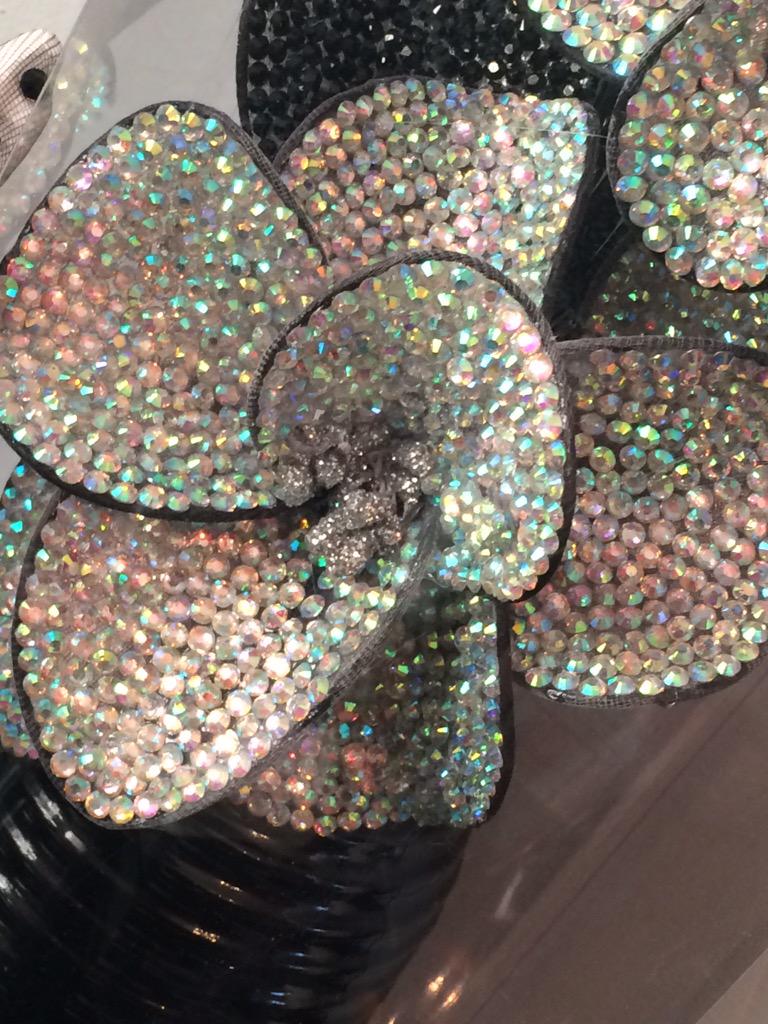 elishamount's tweet photo. Original sworvoski crystal tall black and silver arrangement 💎 http://t.co/GGoD5DZs5q