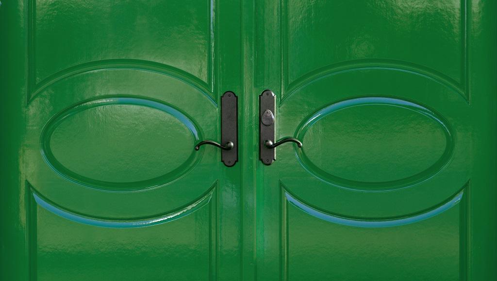 Wesley_Hall_Inc's tweet photo. Introducing VERDANT...Our April 2015 #hpmkt #color of the season! #classicmadecurrent #spring #green #americanmade http://t.co/lJqcLxQJpH