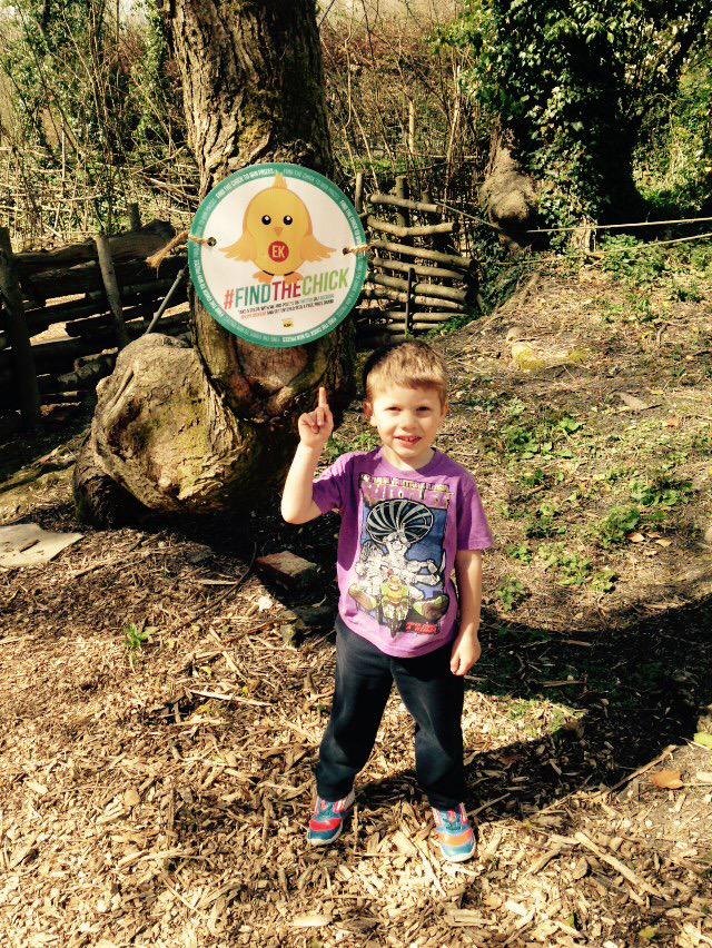BevMelluish's tweet photo. Lovely afternoon @NTIghthamMote exploring in the dens!! Easter chick was found too! @ExploreKent #findthechick http://t.co/kr8KbUk5Zg