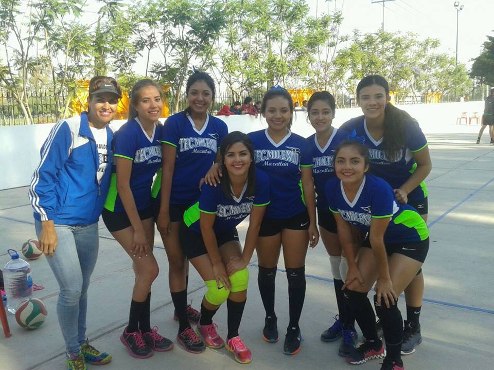 TecMilenio_MAZ's tweet photo. Muchas felicidades a las chicas de voleibol, quienes obtuvieron su pase a la final. #Interhalcones ¡Vamos, niñas! http://t.co/zH0qbYxAEr